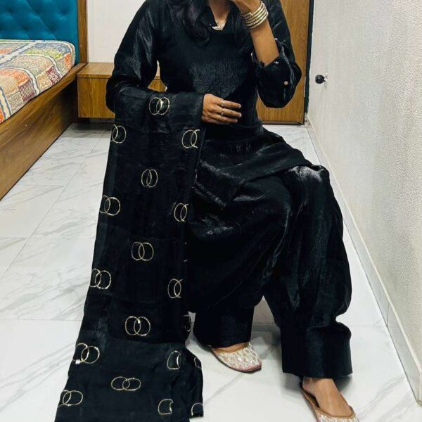 Women's Fendi Silk Solid Muslim Straight Kurti With Pant and Dupatta set